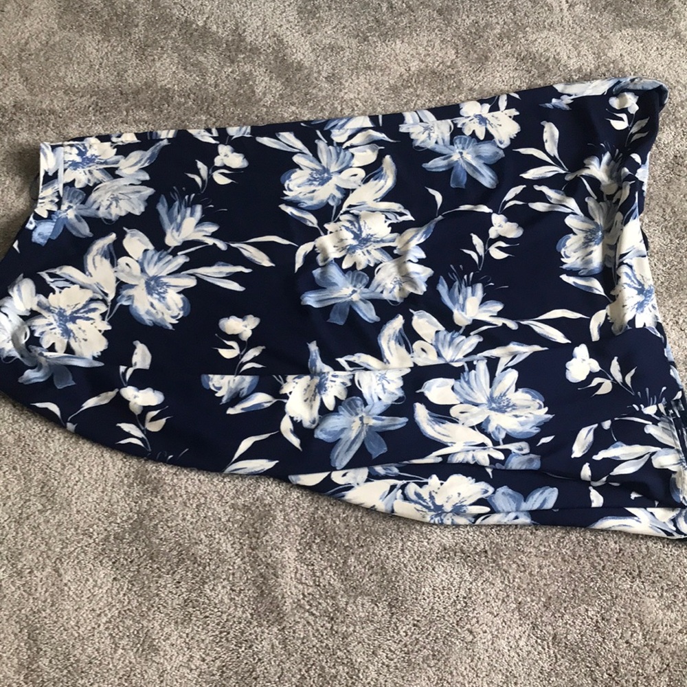 Blue Floral Cropped Top and Blue Floral Maxi Skirt - Picture 2 of 3